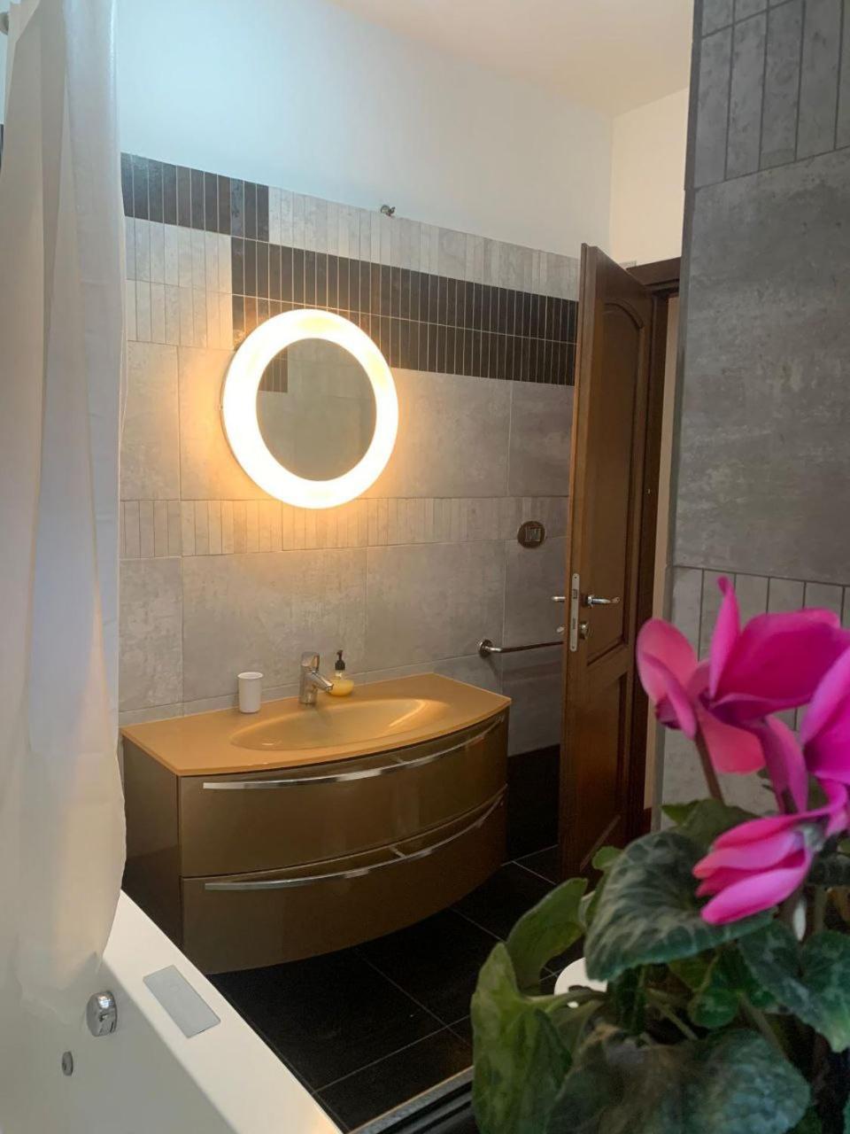 Flavia Apartment Rome Bagian luar foto